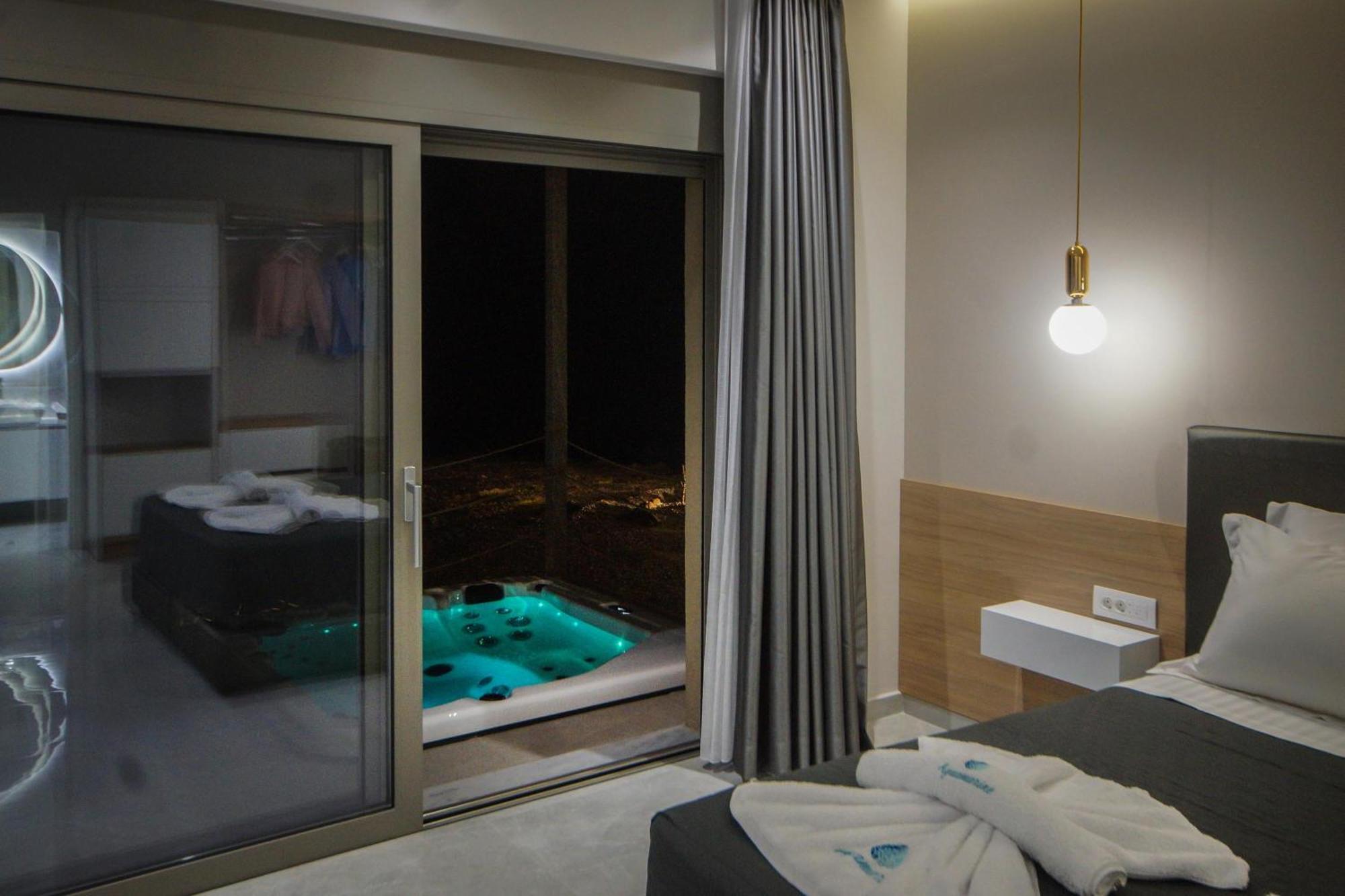 ארכאנגלוס Aquamarine Luxury Suites מראה חיצוני תמונה